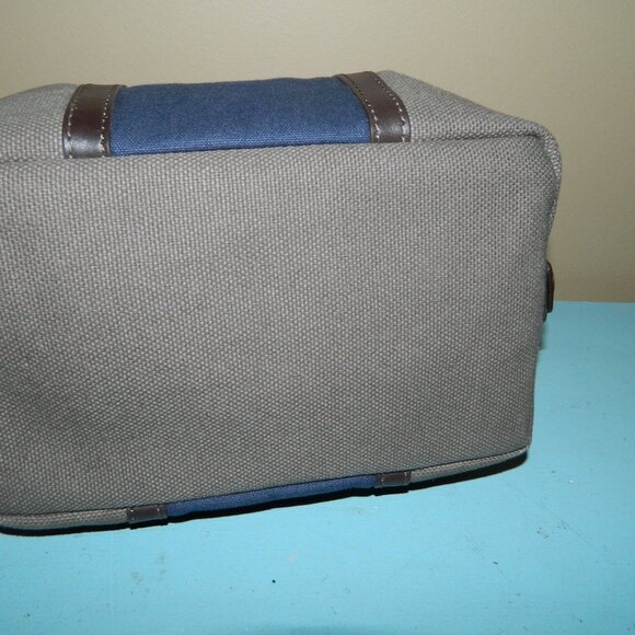 Mark & Graham Everette Canvas/Leather Travel Pouch Bag - Picture 3 of 6